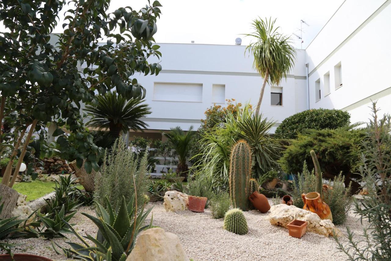 Bed and Breakfast Viro House Squinzano Exterior foto