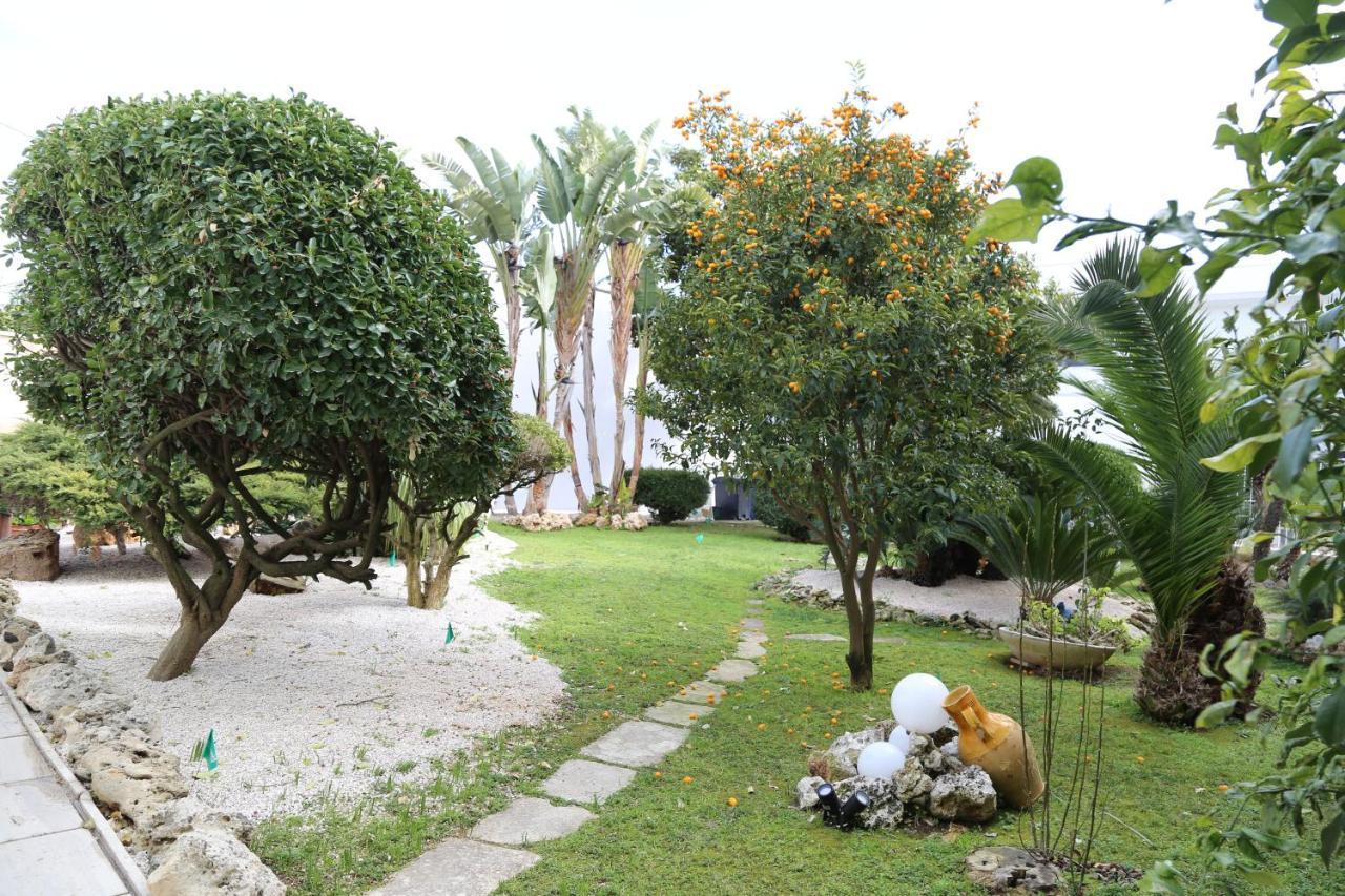 Bed and Breakfast Viro House Squinzano Exterior foto