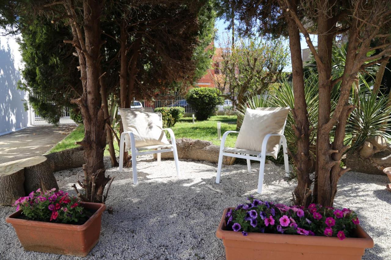 Bed and Breakfast Viro House Squinzano Exterior foto